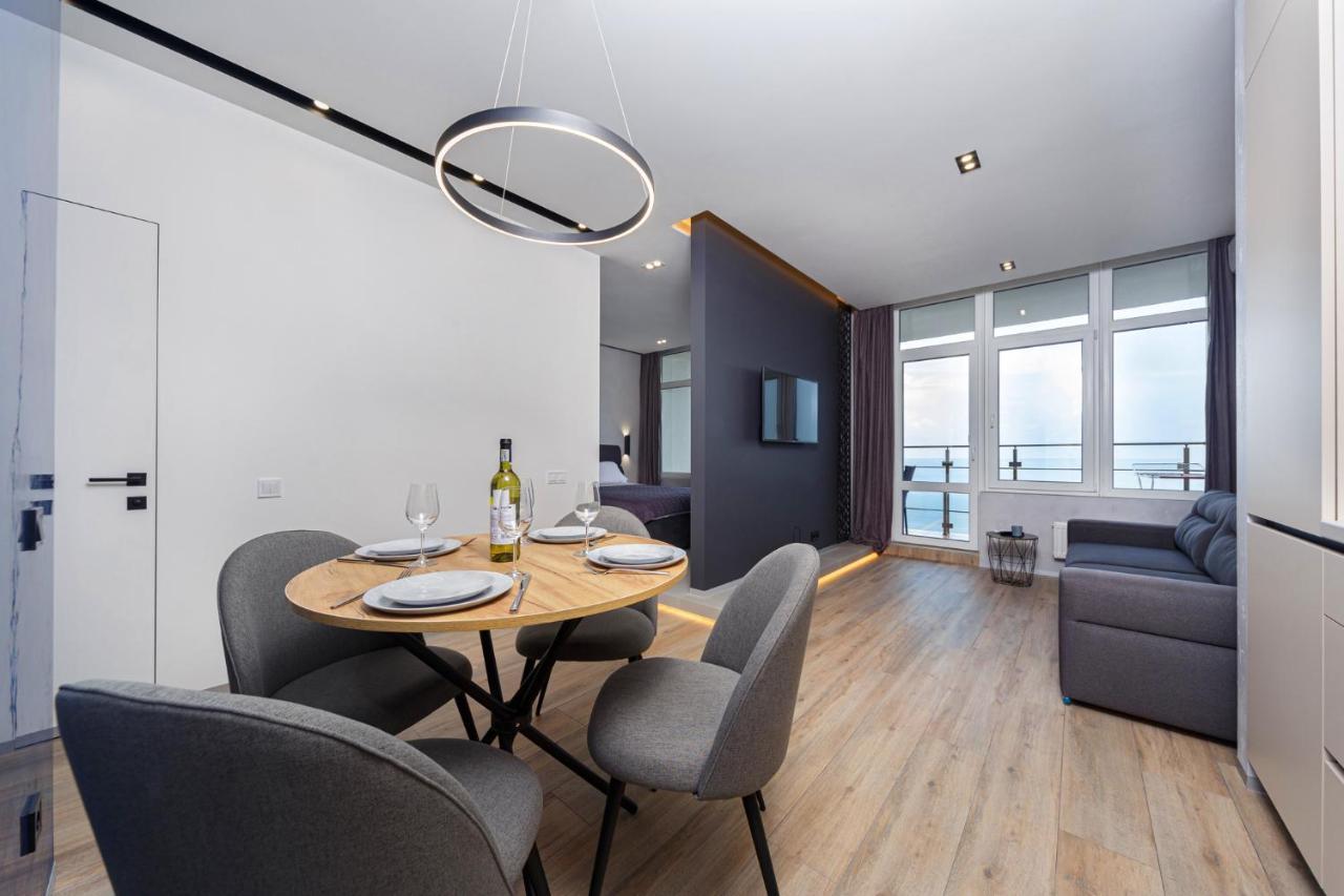 Level 24 - Sea & Sky View Apartment 오데사 외부 사진