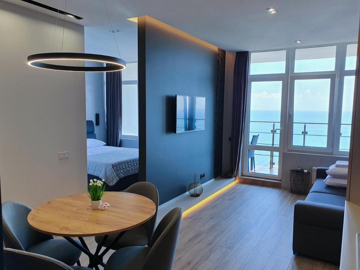 Level 24 - Sea & Sky View Apartment 오데사 외부 사진